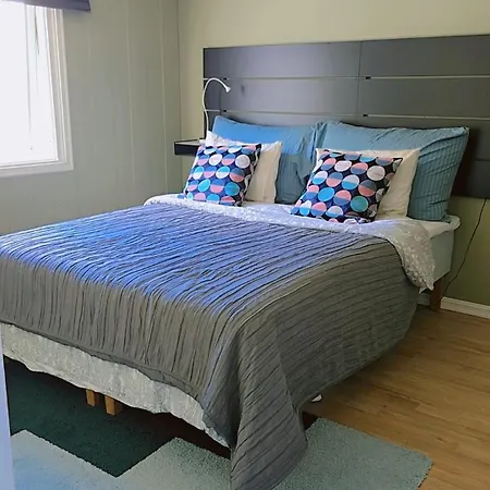 Room In Handsome Haven House Йёвик Экстерьер фото