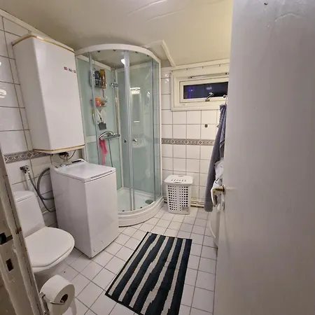 Room In Handsome Haven House Йёвик Экстерьер фото